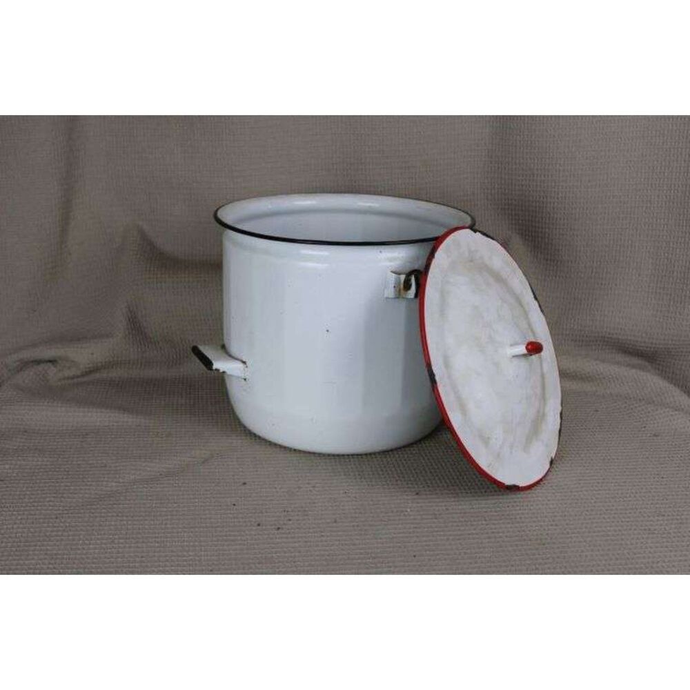 Vintage Pot With Lid enamelware